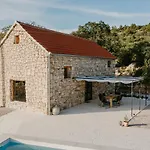Terra Meera Vila Skradin