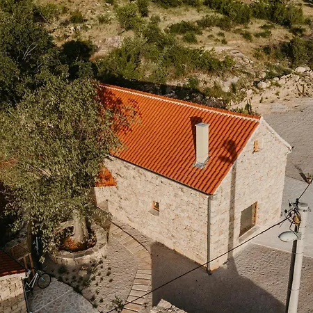 Terra Meera * Skradin